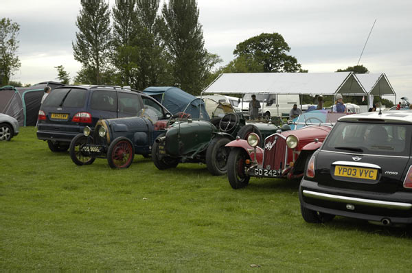 Prescott Hill 003 une Bugatti Brescia et 2 Alfa Roméo