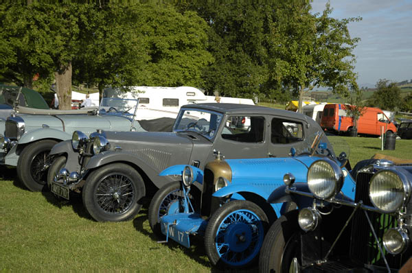 Prescott Hill 211 in the midle Derby and Riley