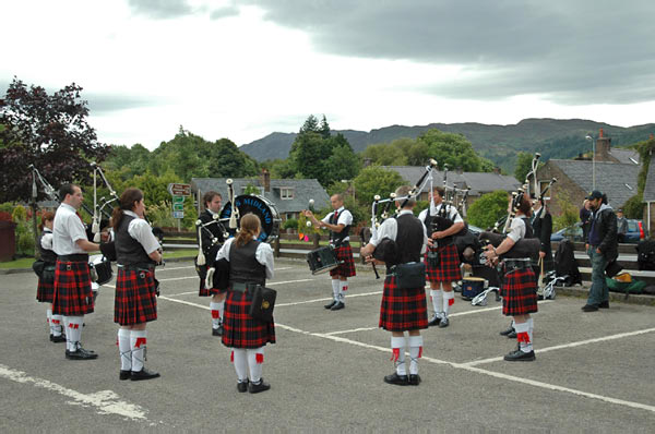 6 Swiss Highland Piperband 6