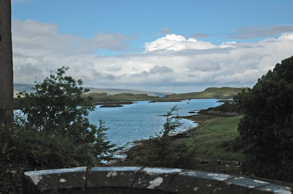 9b Castle Dunvegan of Macleod and garden in Isle of Skye 01  21