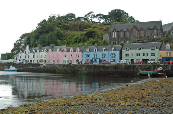 Portree in Isle of Skye 09