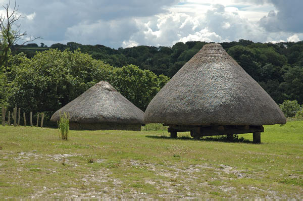 5 Iron Age Fort Castell Hennllys 04