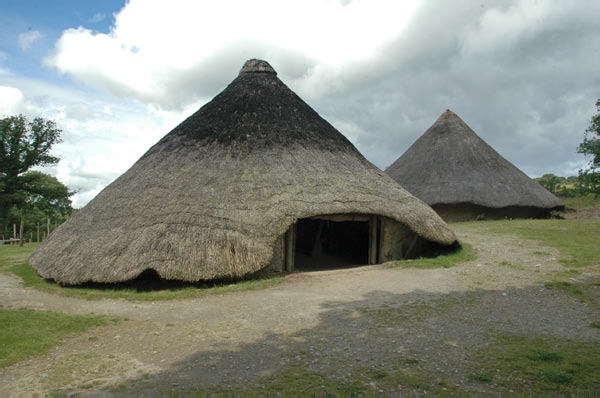 5 Iron Age Fort Castell Hennllys 25