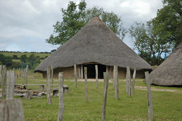 5 Iron Age Fort Castell Hennllys 40