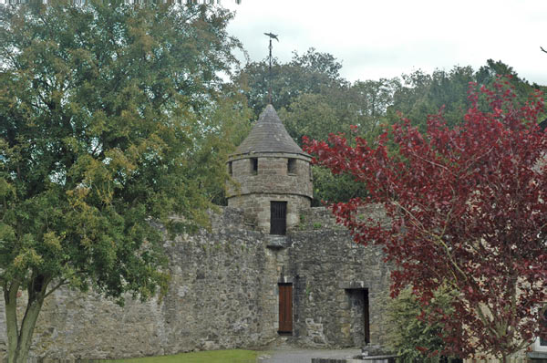 Cahir 1 12