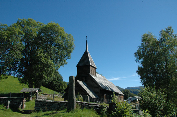 Bergen_to_Larvik 076 Holdhus Kyrkje