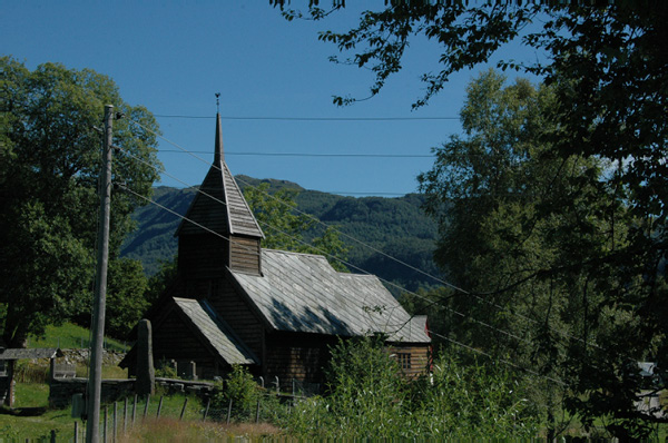 Bergen_to_Larvik 078 Holdhus Kyrkje