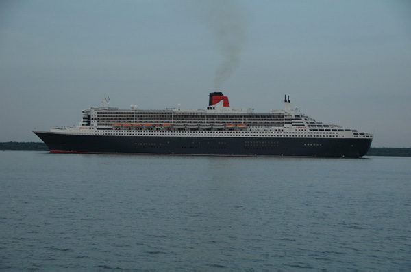 Elbe Queen Mary 2_38