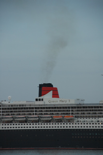 Elbe Queen Mary 2_39