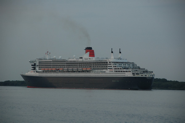 Elbe Queen Mary 2_44