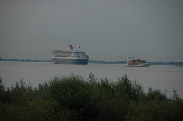 Elbe Queen Mary 2_53